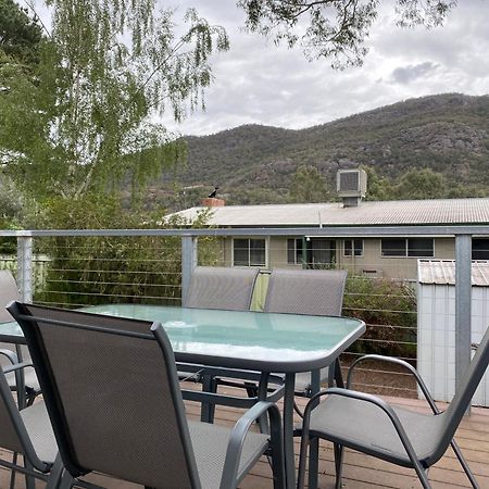 3 Bedroom Holiday House 霍尔斯加普 外观 照片